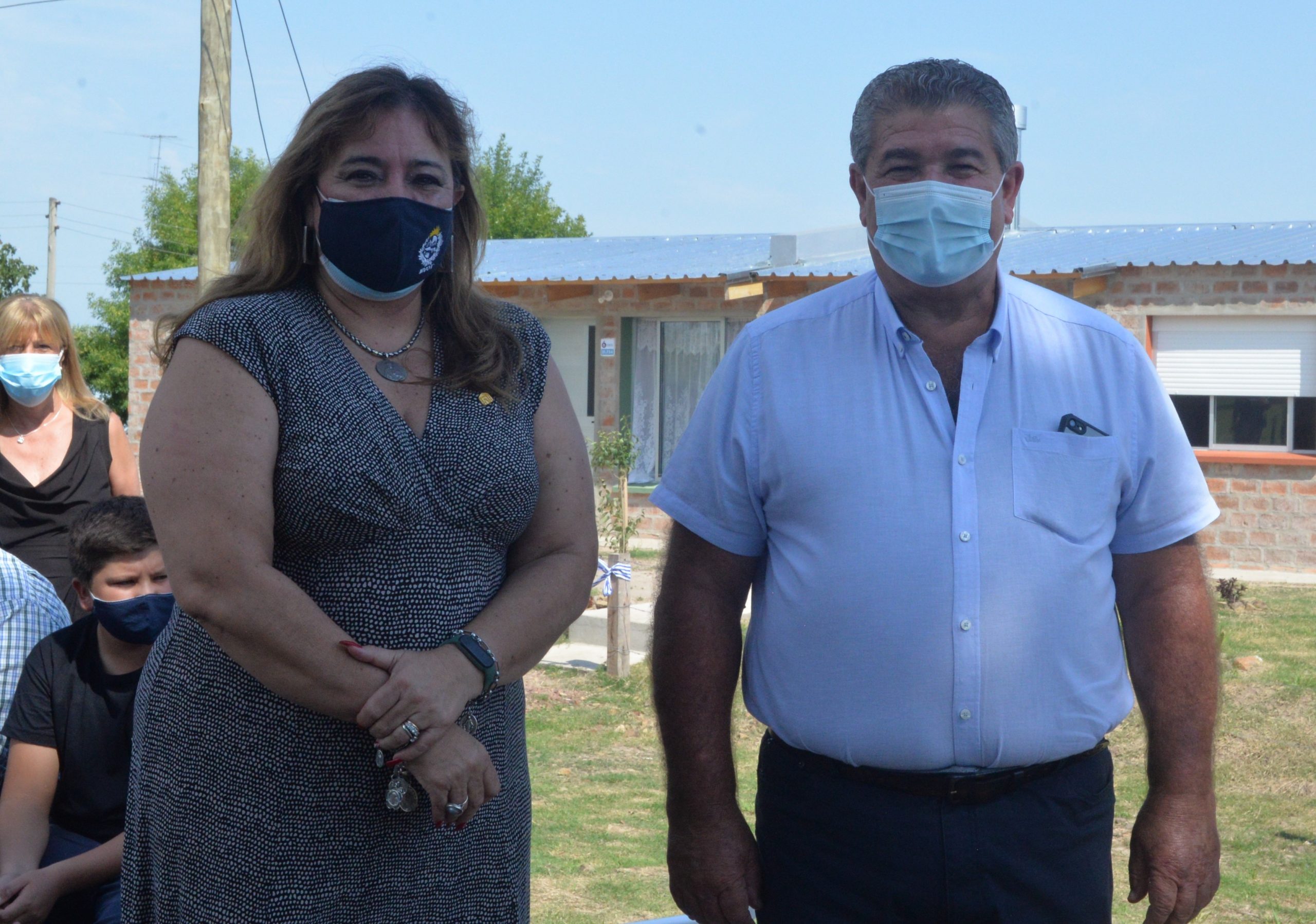 Mevir inauguró viviendas en Cuchilla del Ombú y el complejo fue denominado Arq. Omar López Shannon