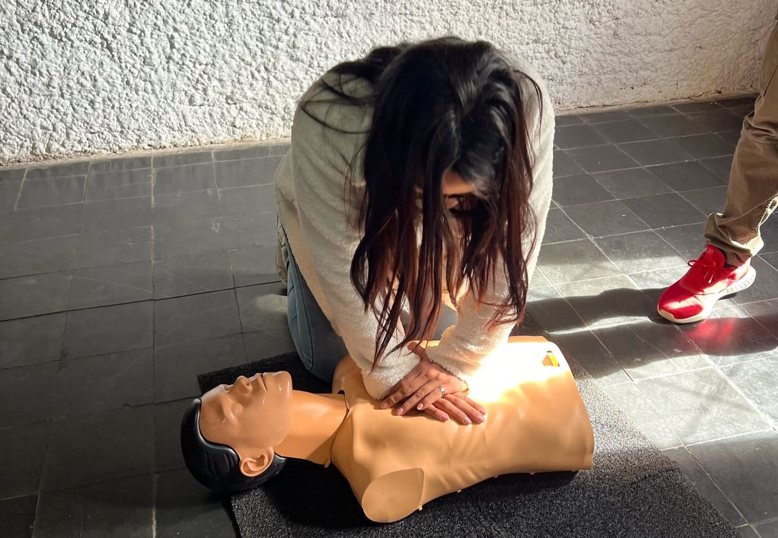 Capacitación en reanimación cardíaca para funcionarios de Balneario Iporá