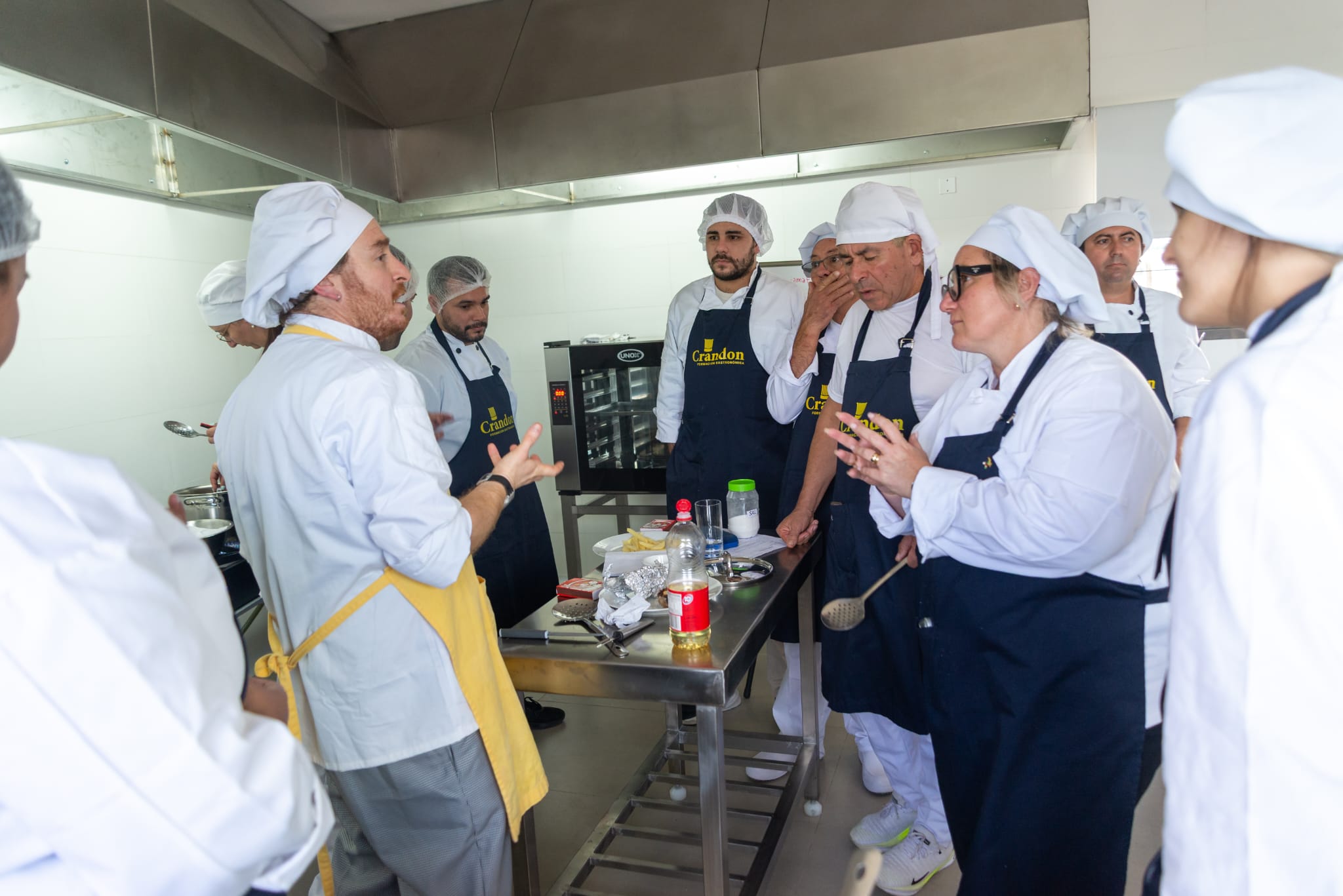 En marcha la formación de los futuros Cocineros Profesionales por parte de Crandon con el respaldo de la IDT