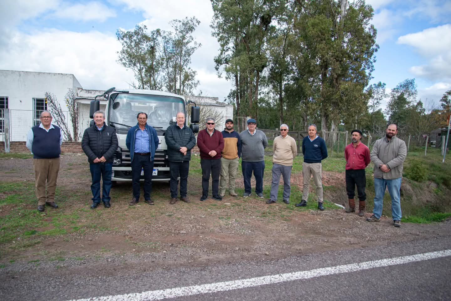 La Junta Local de Clara incorporó un camión utilitario para fortalecer los servicios a la comunidad