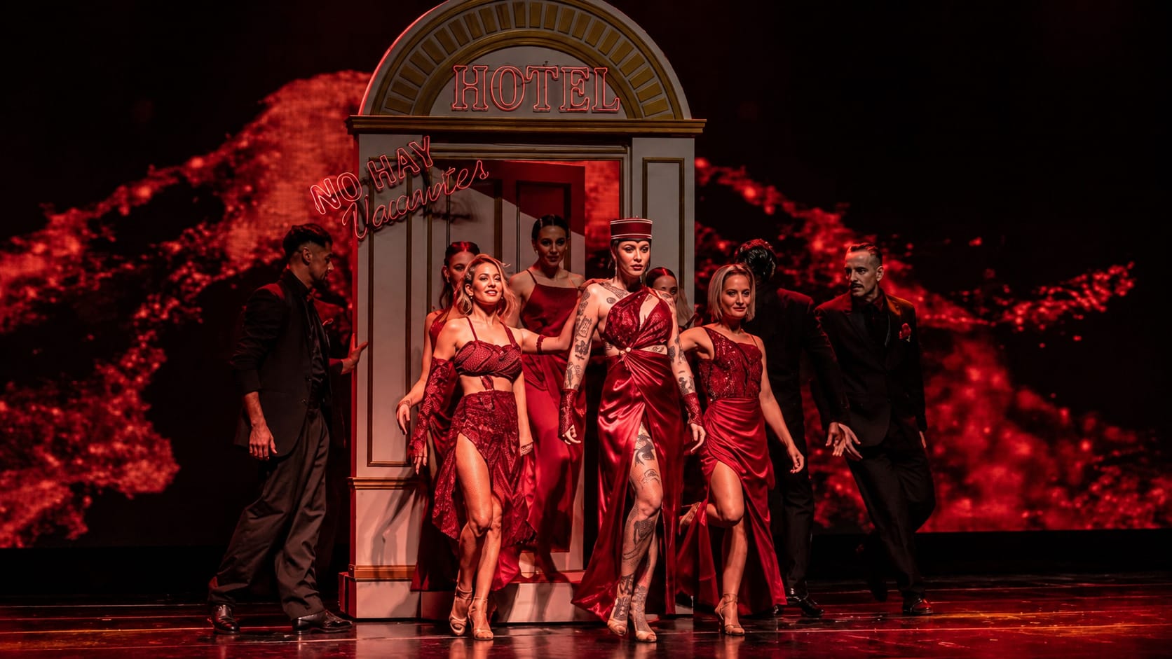 El Teatro Escayola recibirá el jueves 20 de agosto, a las 20 horas, el espectáculo “Bloody Tango”, una propuesta que combina danza, música y teatro, con un elenco integrado por 10 bailarines y un cantante.