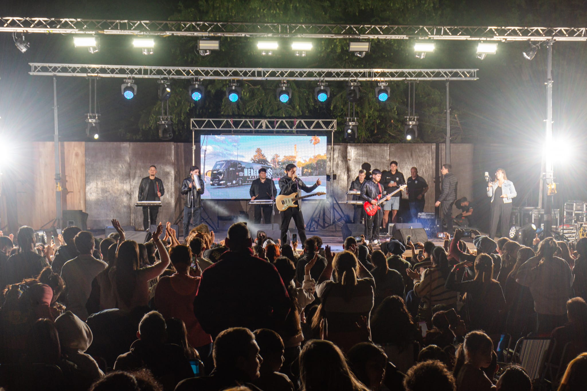 Balneario Iporá vivió una especial “Navidad en familia” con un espectacular show de drones