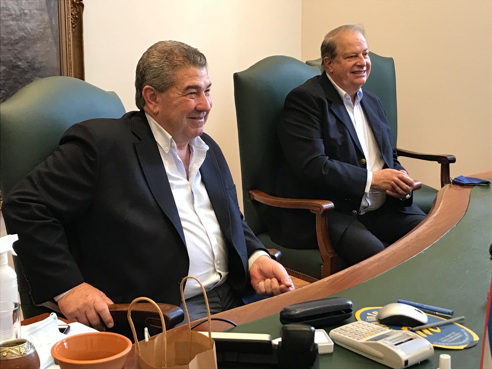 Embajador de Japón se reunió con el Intendente José Menéndez y con el Intendente electo Wilson Ezquerra