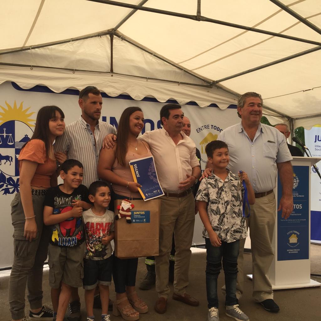 IDT acompañó la entrega de viviendas del Programa “Juntos”