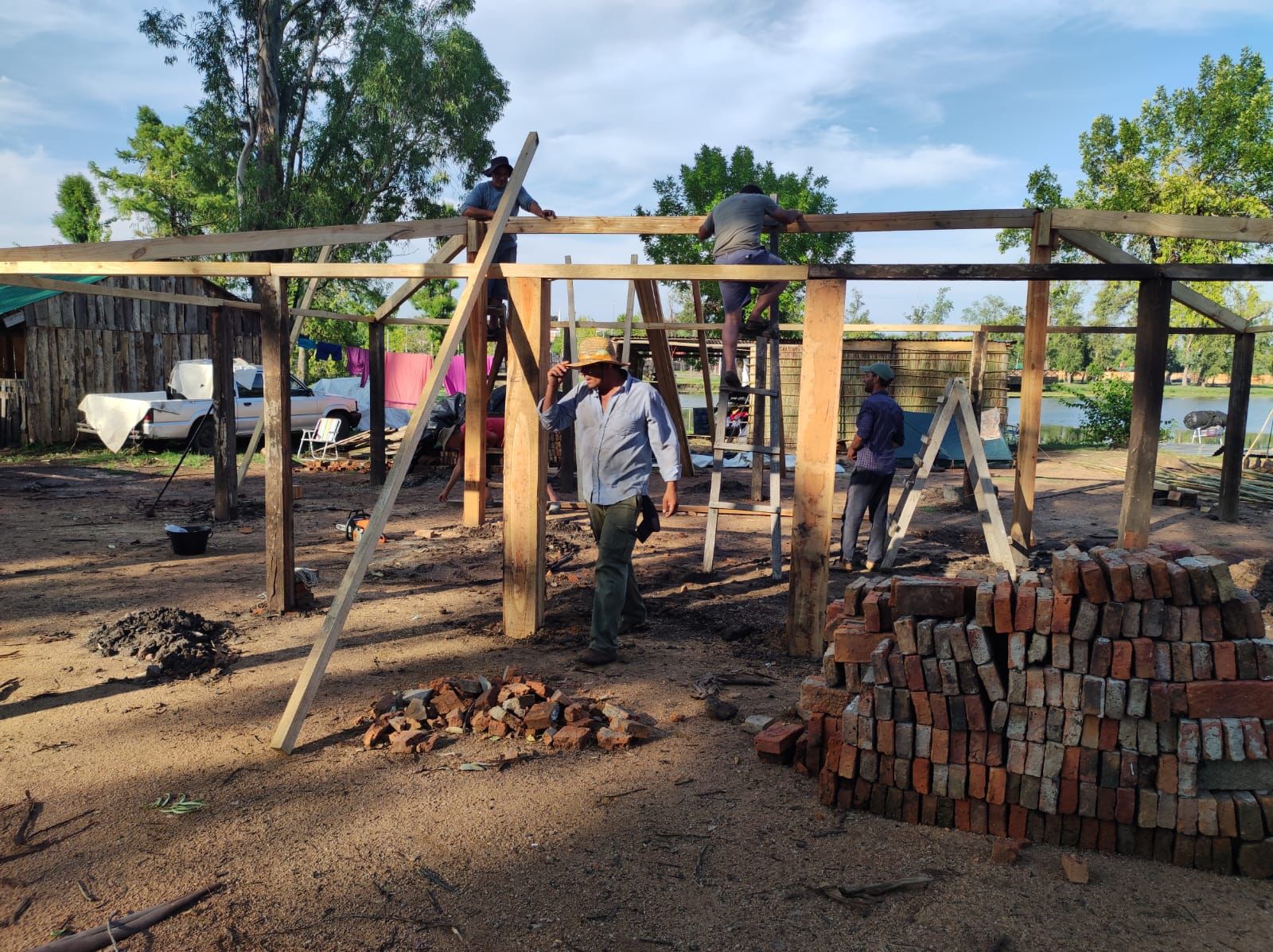Patria Gaucha: Sociedades Criollas ya están armando los campamentos temáticos