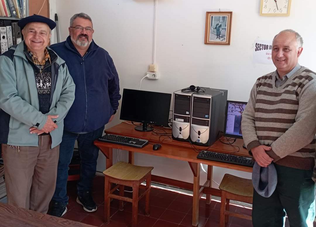Intendencia habilitó un equipo informático en la Biblioteca Julio Oliver del Centro de Barrio N° 3