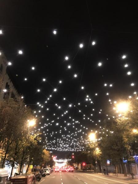 Colocación de luces decorativas por Fiestas Tradicionales