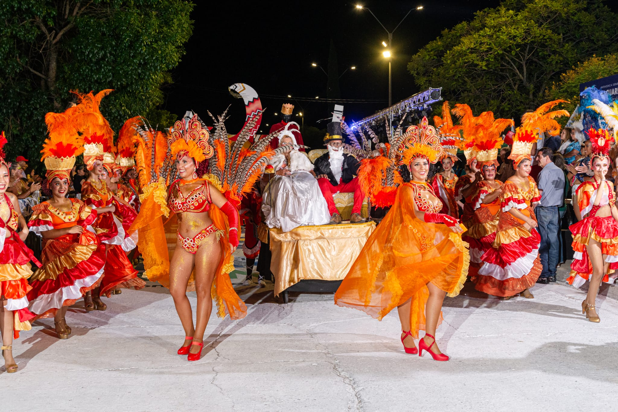 Desfile Entierro de Carnaval y ceremonia de entrega de premios del Concurso Oficial