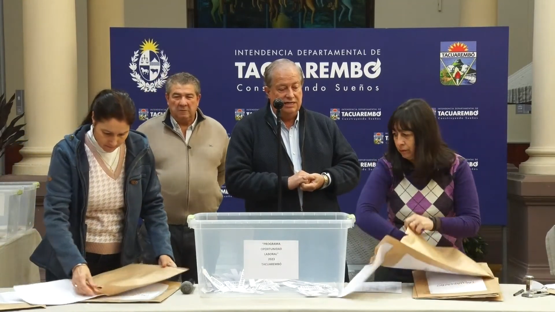 Ezquerra destacó la oportunidad laboral que generan los Jornales Solidarios en todo el departamento