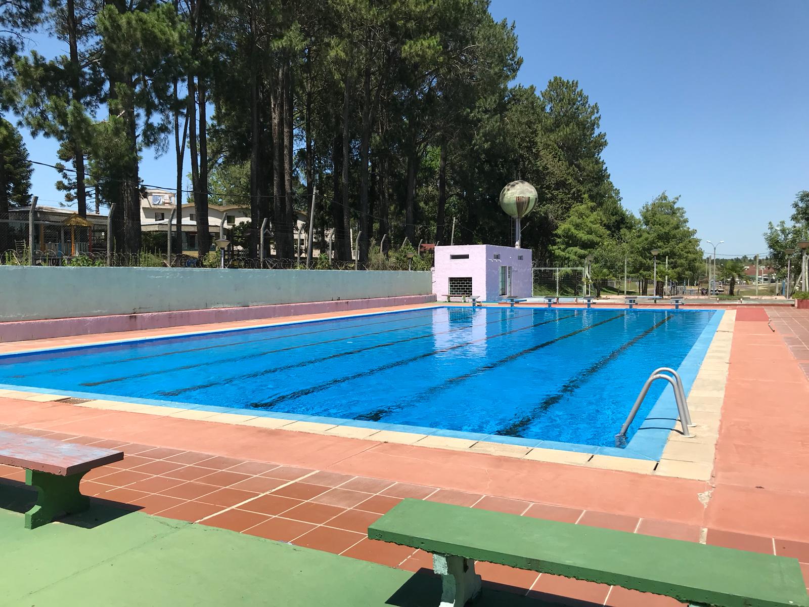 Comenzó la entrega de formularios para las piscinas