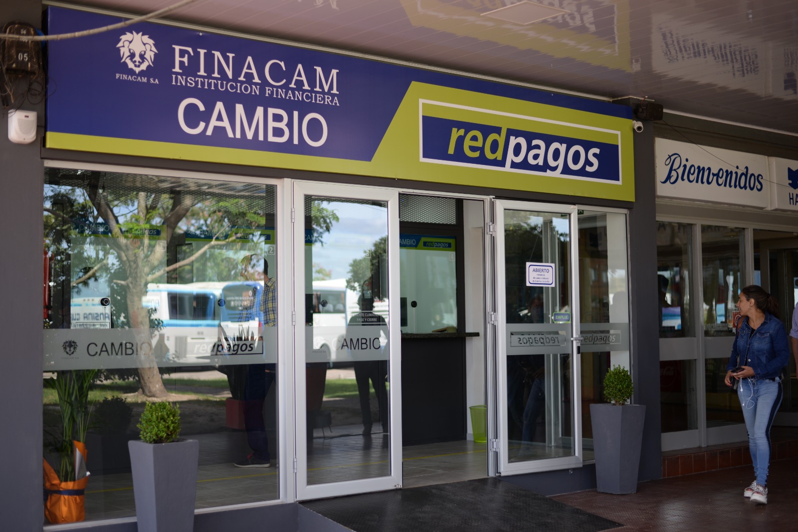 Local de cobranza en Terminal Carlos Gardel