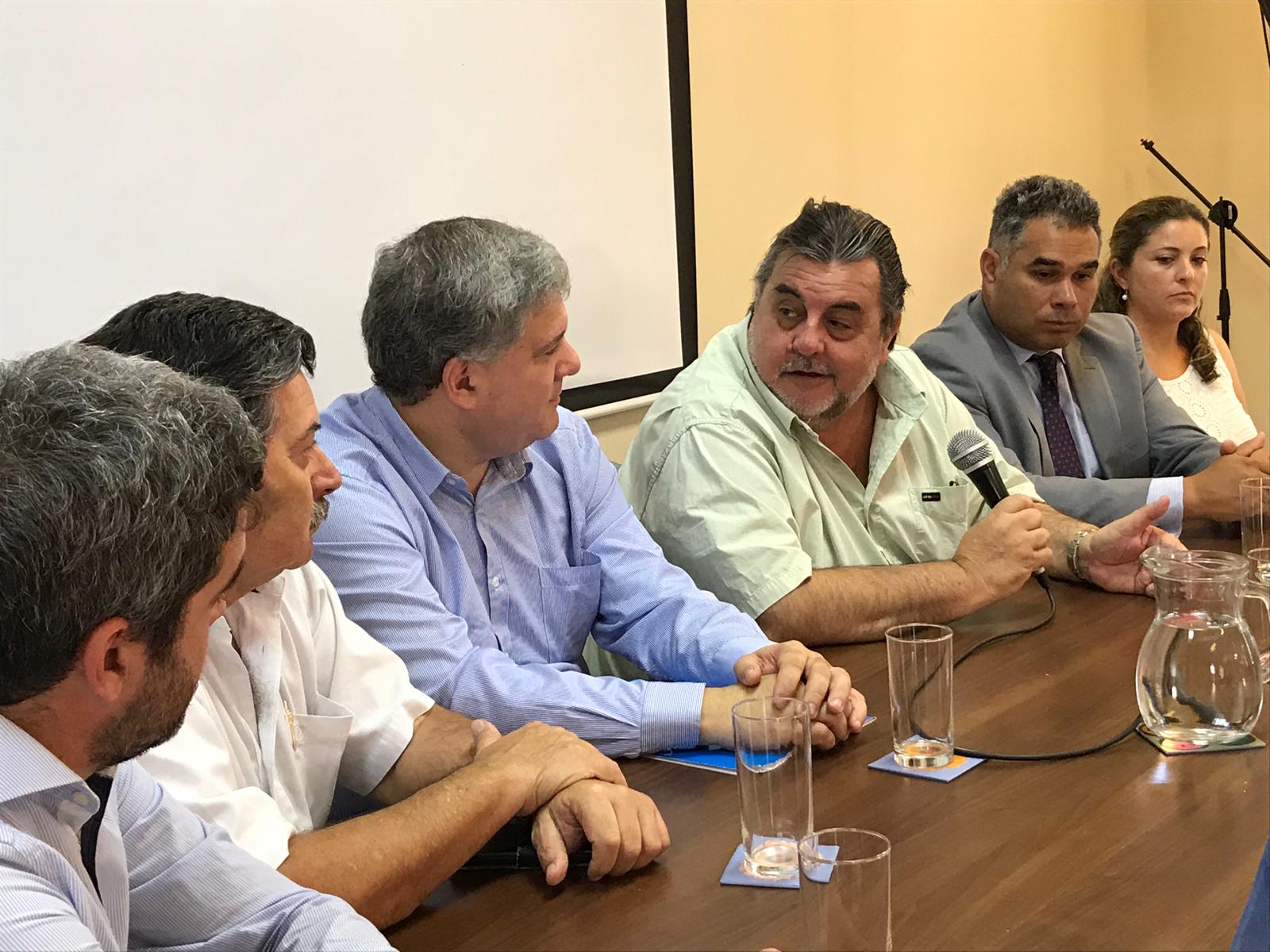 El LATU y la IDT junto a las demás intendencias del Noreste Uruguayo lanzaron un programa de fortalecimiento empresarial en el sector maderero y arrocero