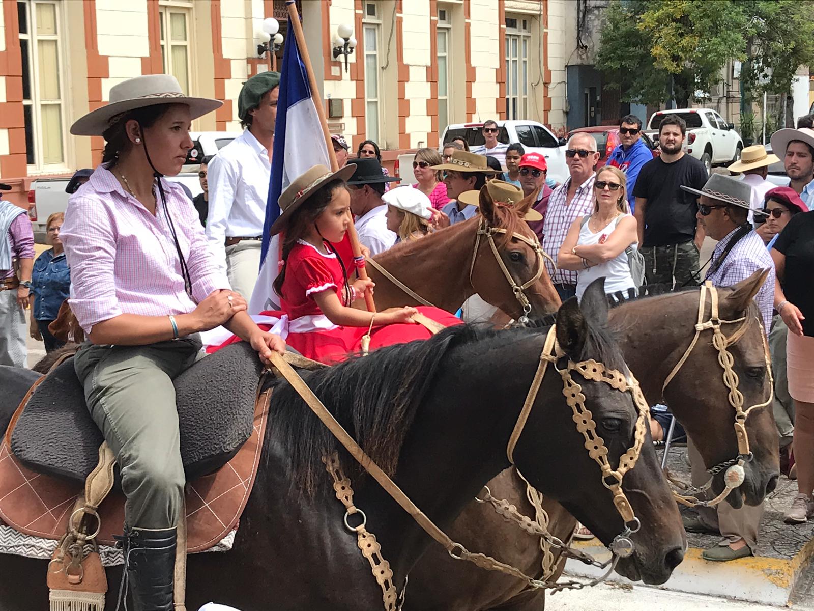 Miles de caballos por las calles de Tacuarembó