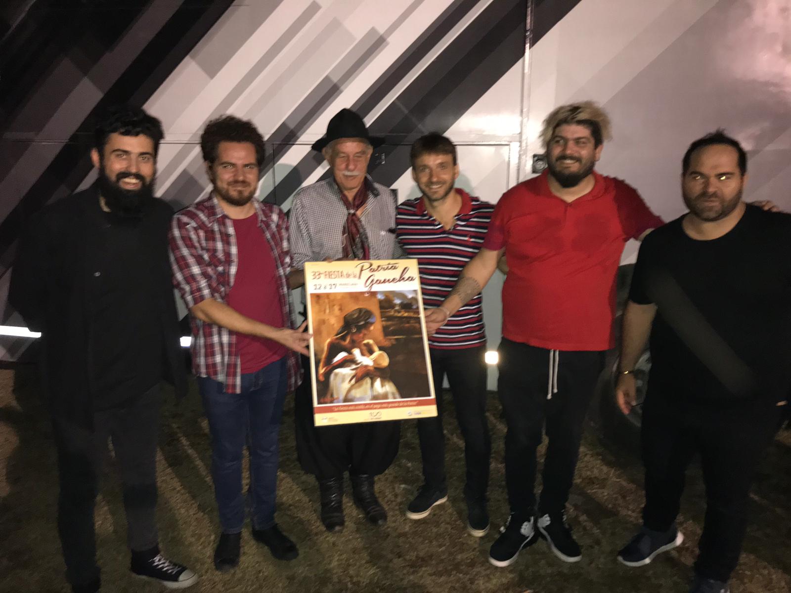 Desde Salta, Los Huayra brillaron en la Patria Gaucha y la gente ya espera su regreso