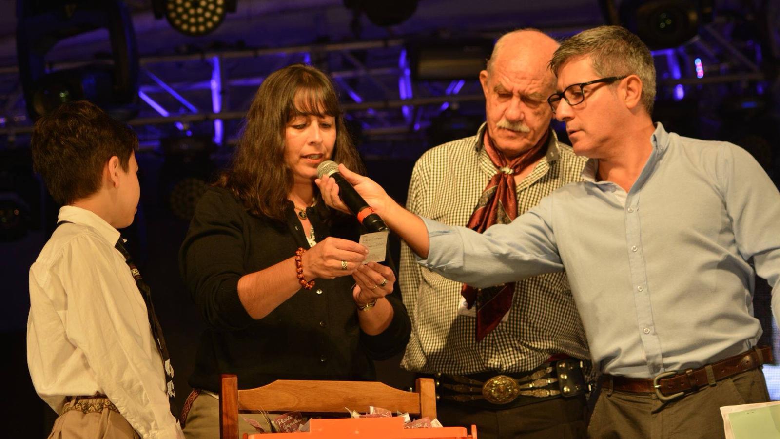 Se entregaron los 1000 US$