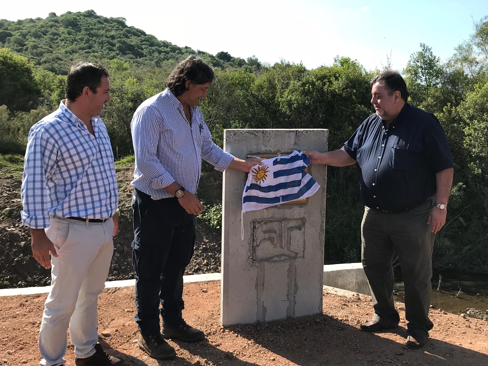 El Intendente Eber Da Rosa inauguró 5 puentes en el norte del Departamento