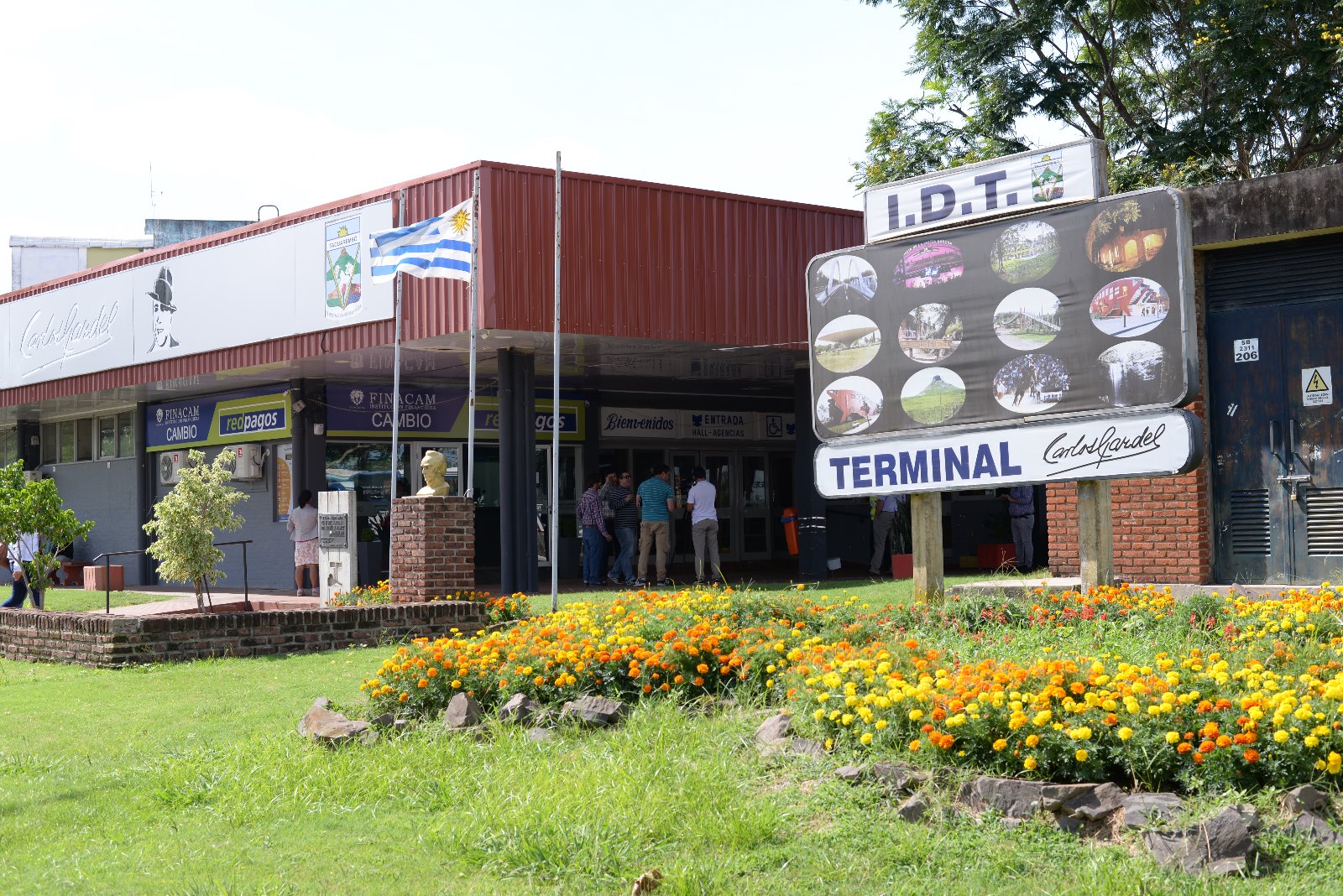 Terminal Carlos Gardel – 25 de Junio