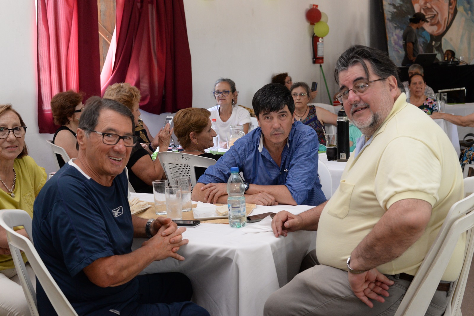 Los Clubes del Adulto Mayor despidieron el año en el local de la Soc. Criolla. Patria y Tradión