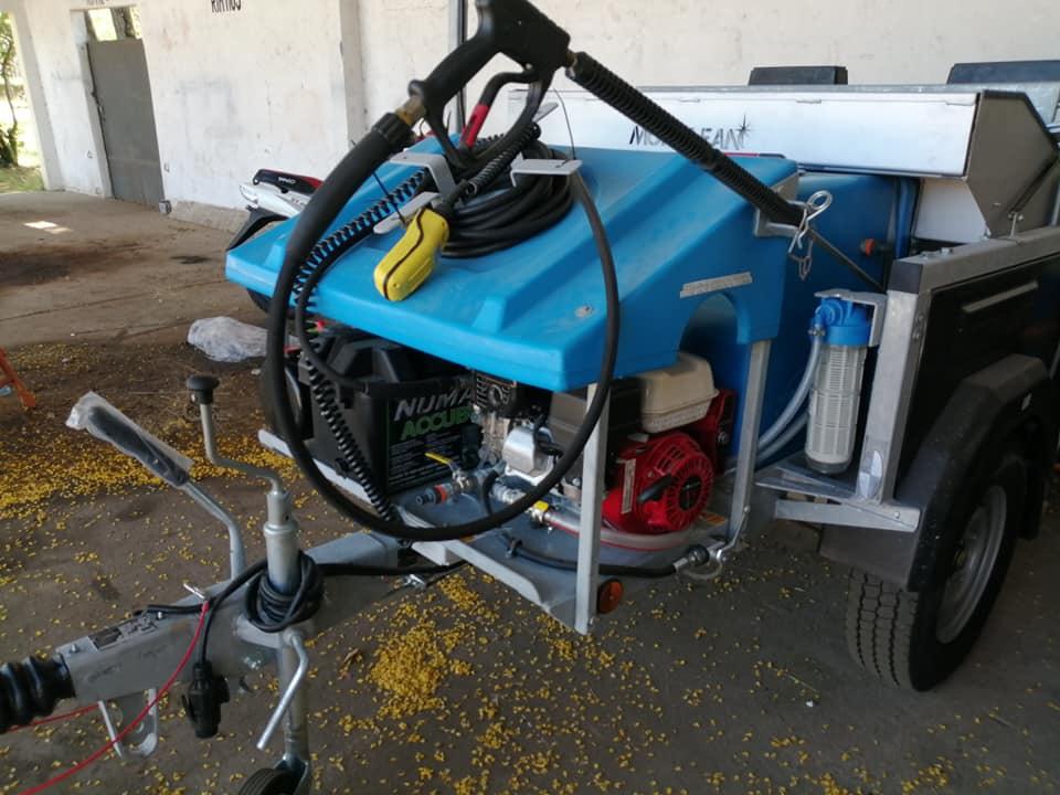 Máquina para lavar contenedores destinada a Paso de los Toros