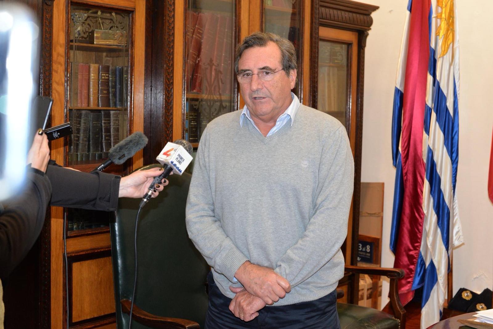 El Intendente Menéndez recibió al Sub Secretario del Mides Castaingdebat