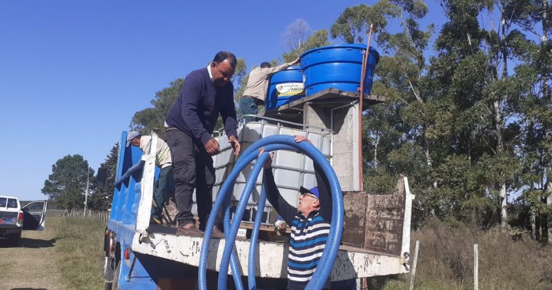 La Intendencia de Tacuarembó y el Municipio de San Gregorio de Polanco, solucionaron la problemática de agua potable en Cañada del Estado