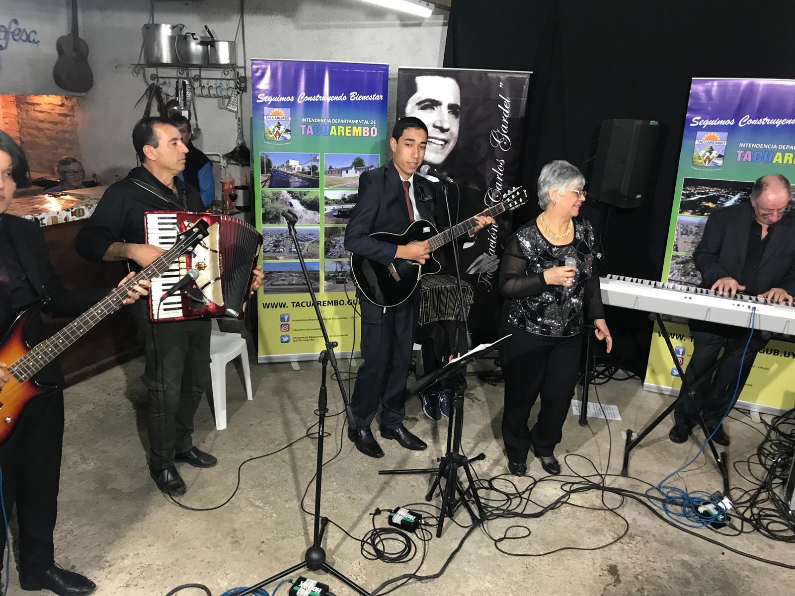 En el Resorte se homenajeó a Gardel
