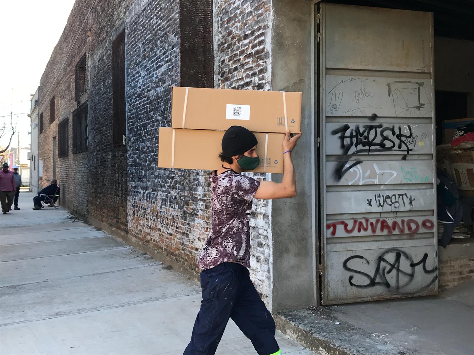 Llegó la primera partida de 2500 luminarias Inteligentes de un total de 7500