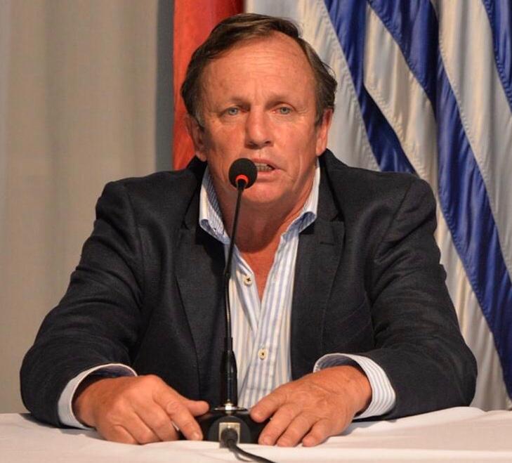 Mientras se recupera el Alcalde titular Luis Irigoin con certificado médico hasta el 9 de diciembre, asumió en Paso de los Toros, como Alcalde Interino, Alejandro López de Haro