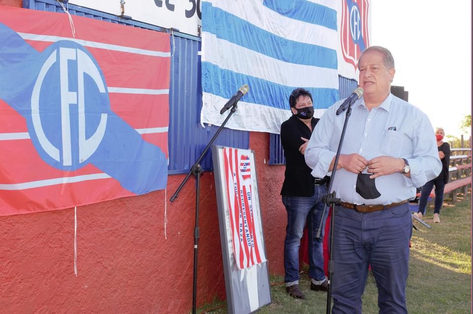 Estadio de Central fue designado con el nombre de César Yacks