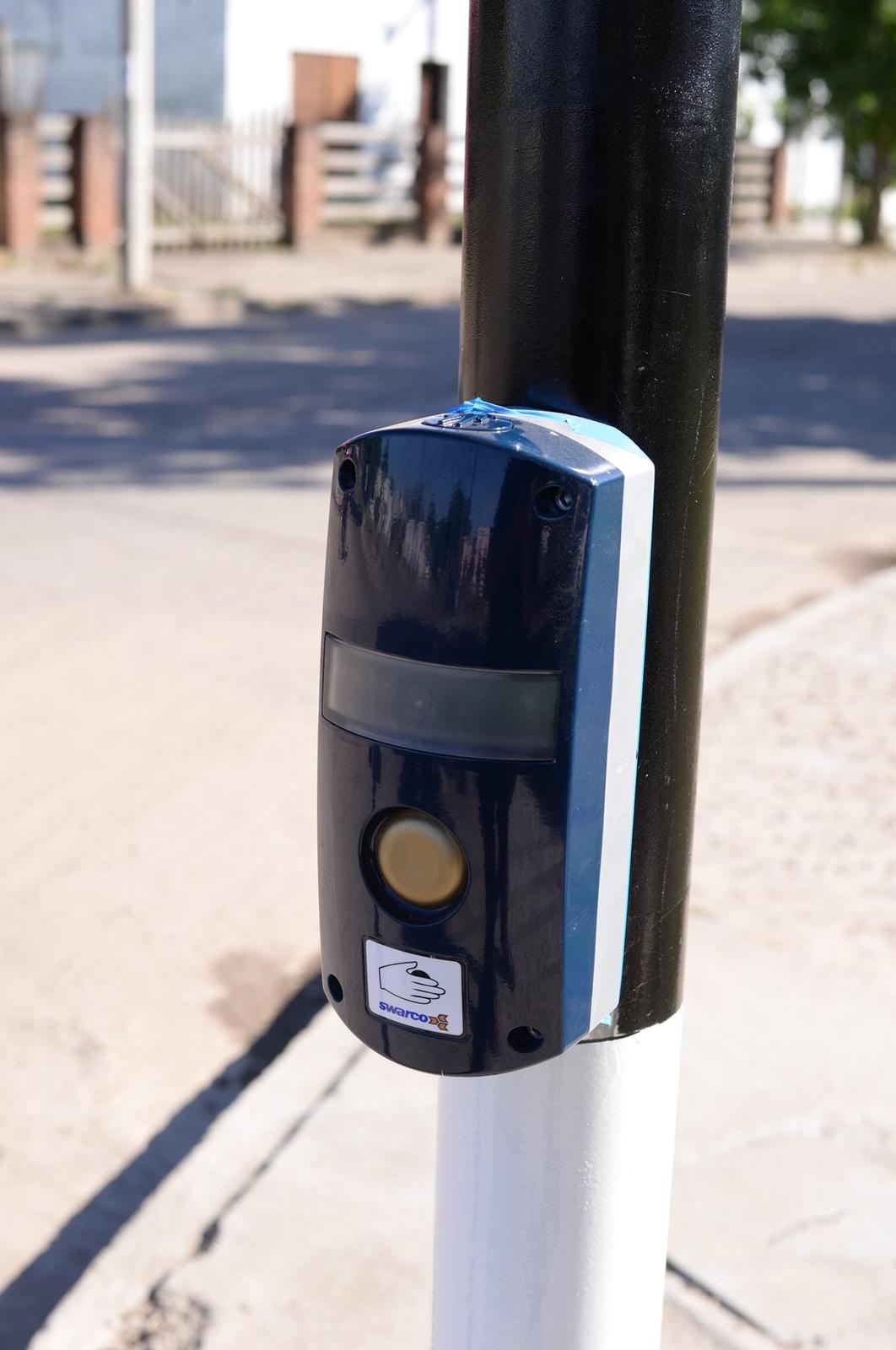 Operativos los semáforos inteligentes