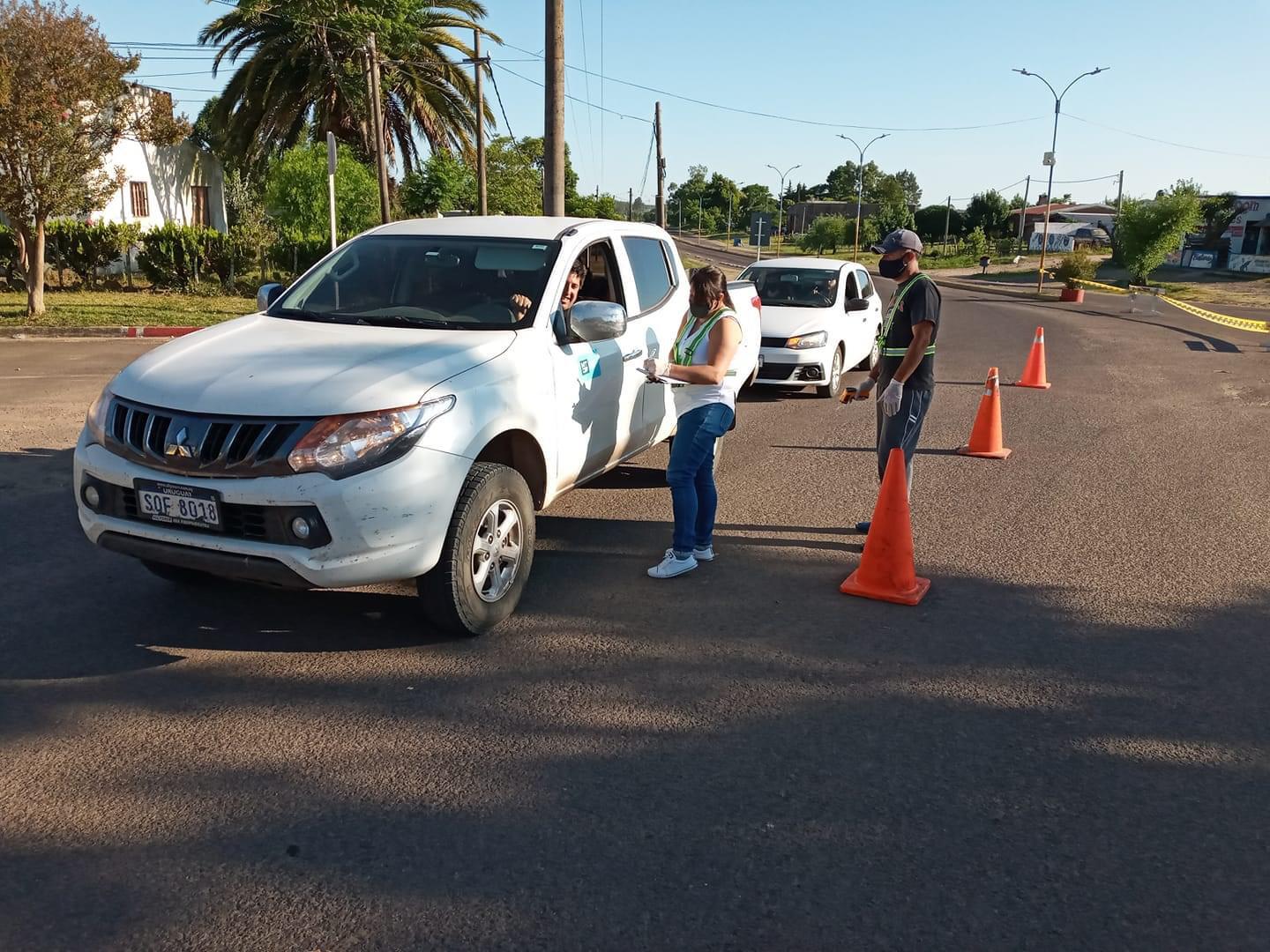Puesto de ingreso controla temperatura y comparte recomendaciones en San Gregorio