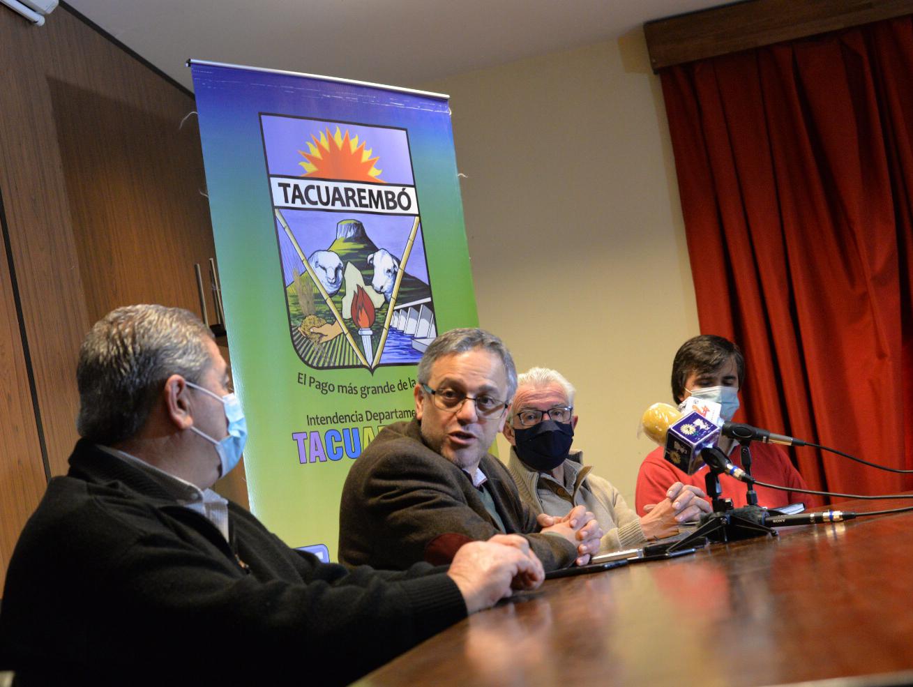 El Rector de la Udelar, Rodrigo Arim, llegó a Tacuarembó para reunirse con el Intendente Wilson Ezquerra