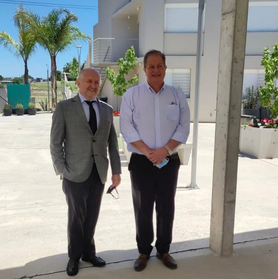 El Intendente Wilson Ezquerra y el Ministro Pablo Da Silveira recorrieron la Residencia Universitaria