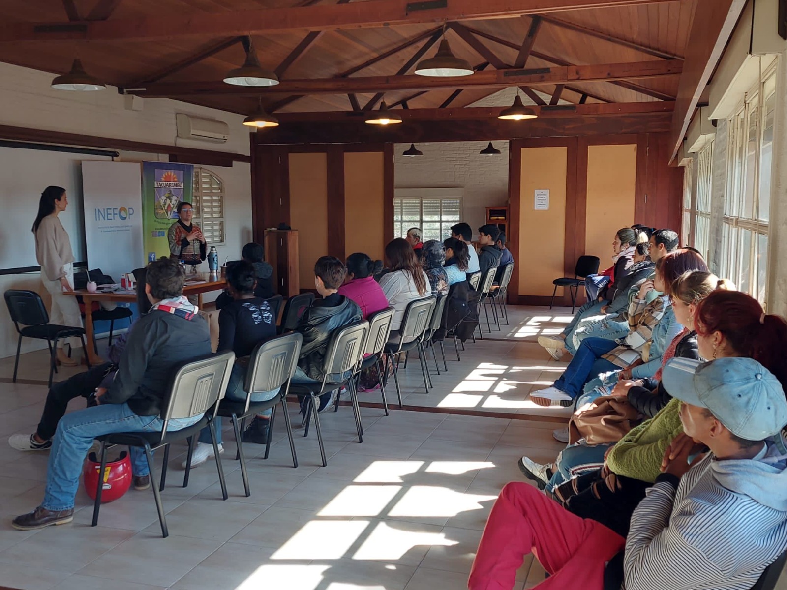 IDT capacita a personas que integran el Programa Oportunidad Laboral