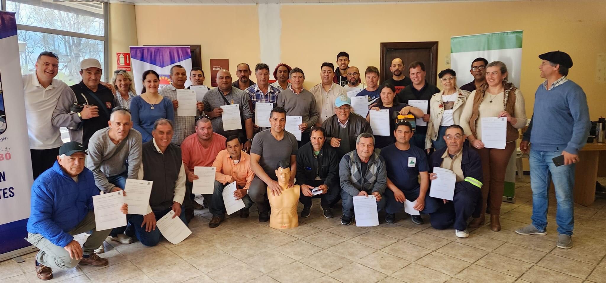 Exitosa capacitación sobre uso de Desfibrilador Externo Automático (DEA)