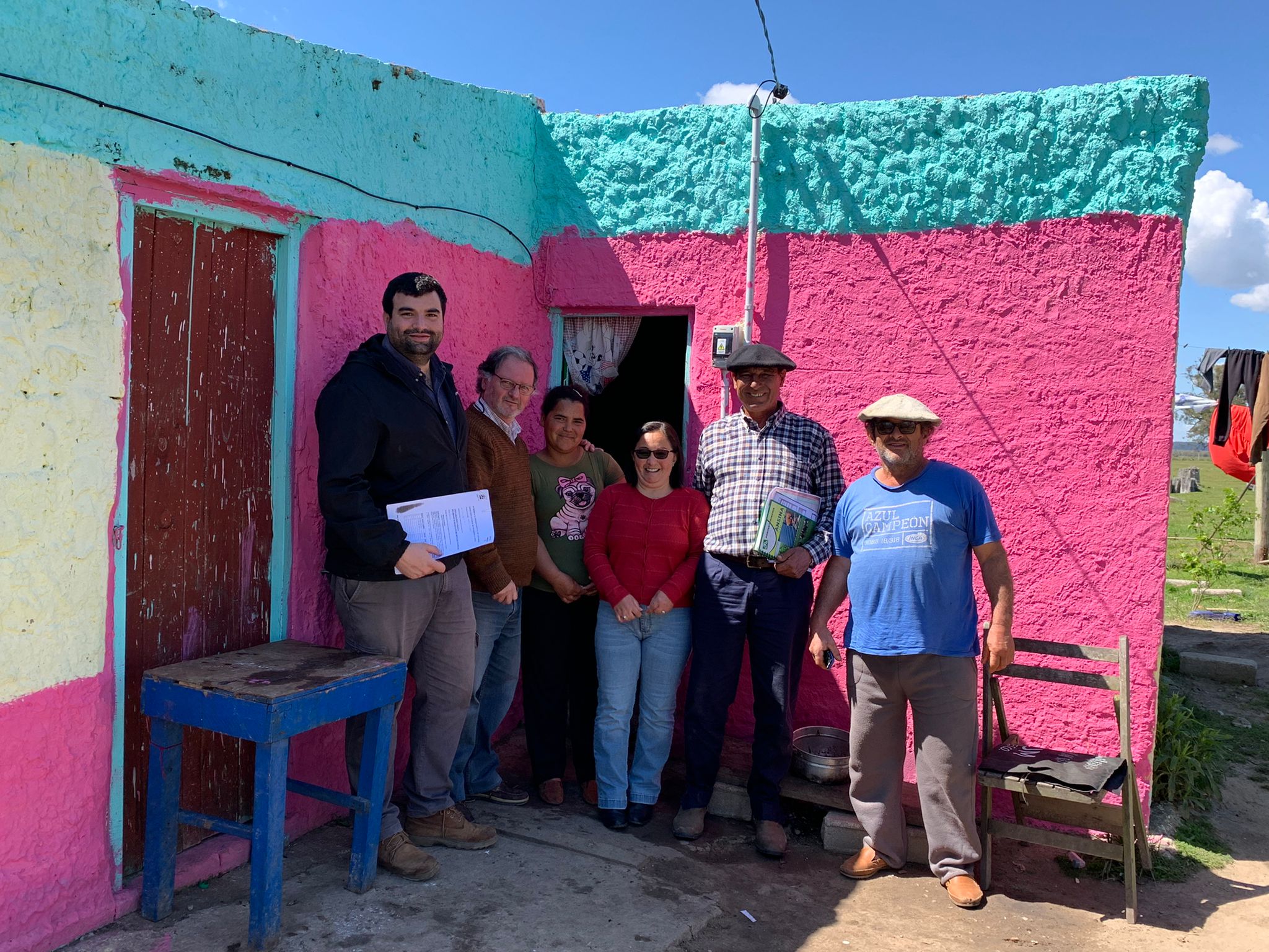 Familias de La Rosada cuentan con luz eléctrica gracias al esfuerzo de la Intendencia y UTE