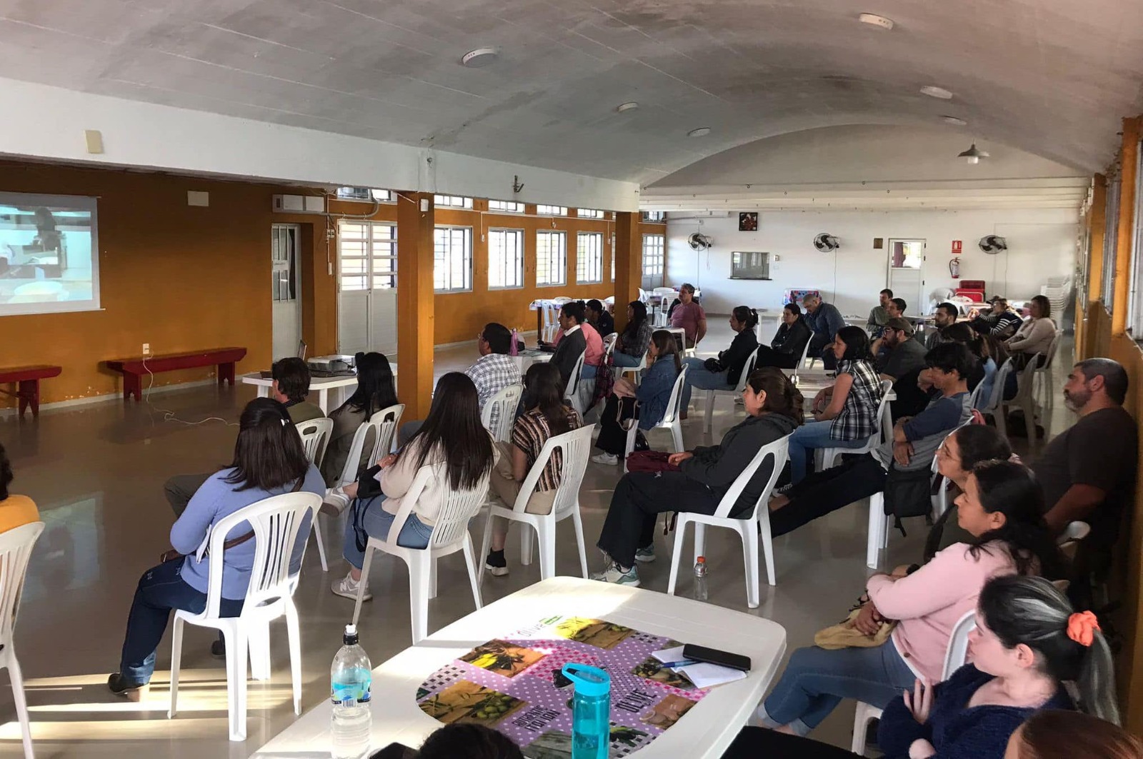 IDT continúa ofreciendo cursos de Manipulación de Alimentos