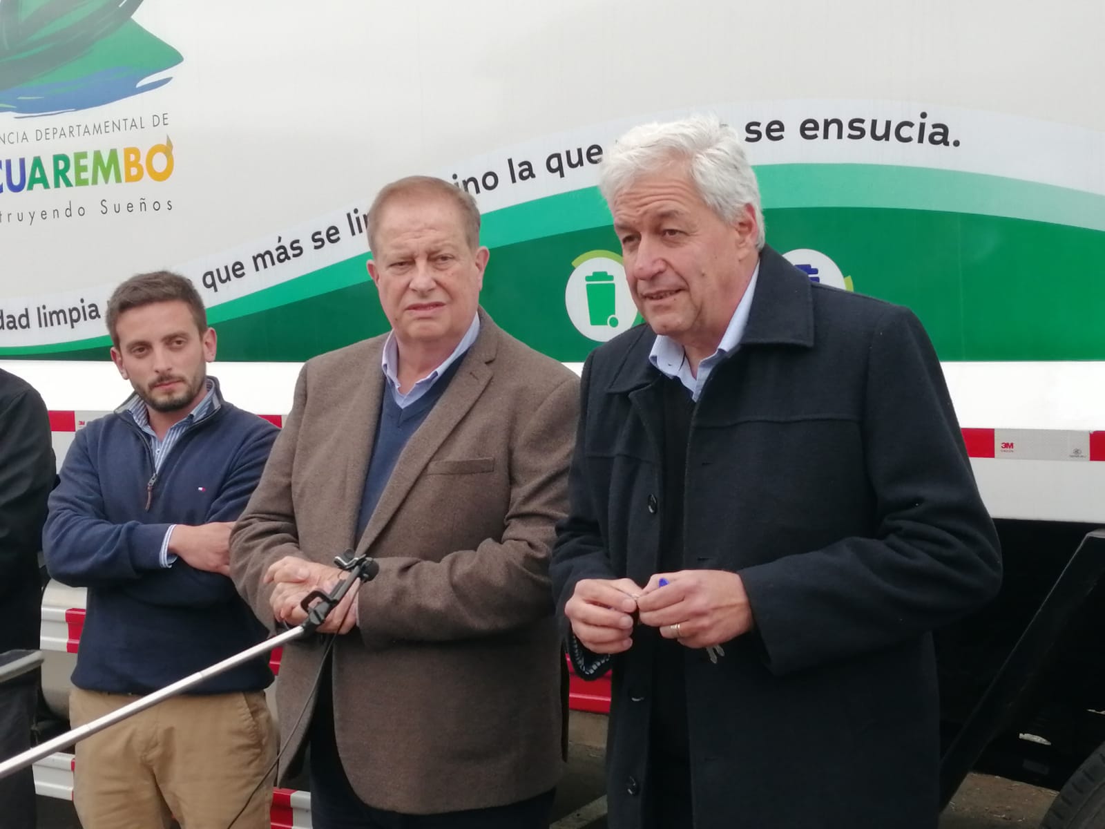 Paso de los Toros también recibió dos vehículos que mejorarán los servicios en la ciudad