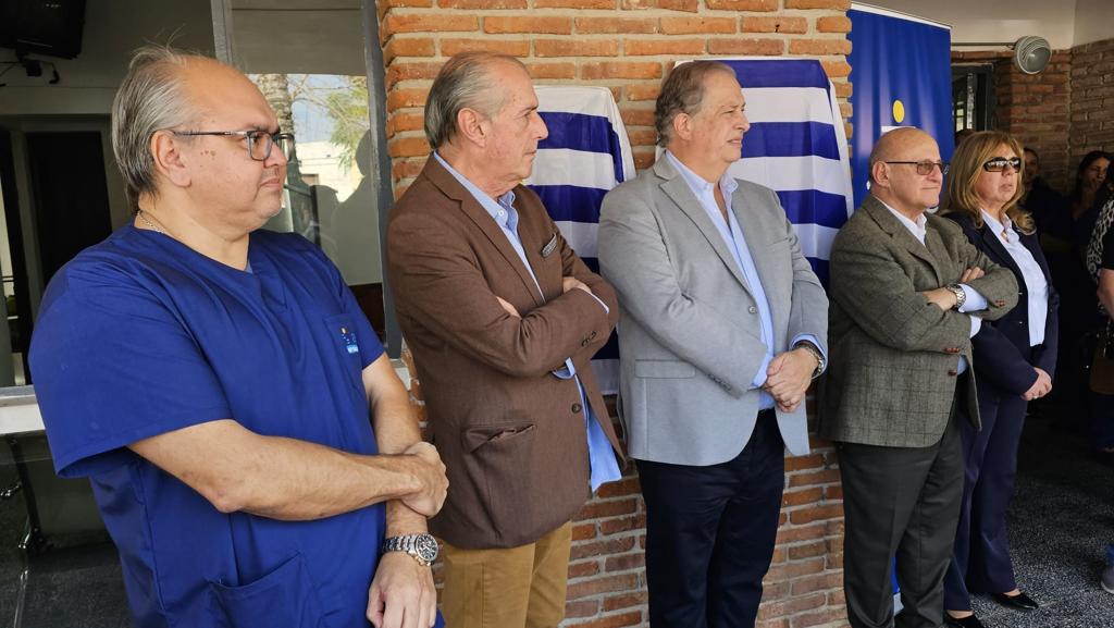 Ceremonia emotiva: Policlínica de Villa Ansina lleva el nombre “Dr. Aguaí Bellozo Camargo”