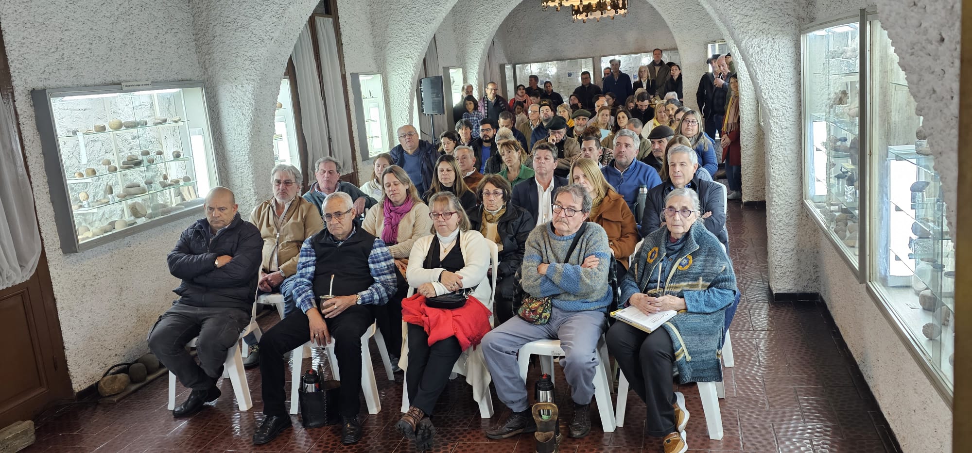Diego Bracco presentó su libro Charrúas ¿Genocidio o integración? en el Museo del Indio