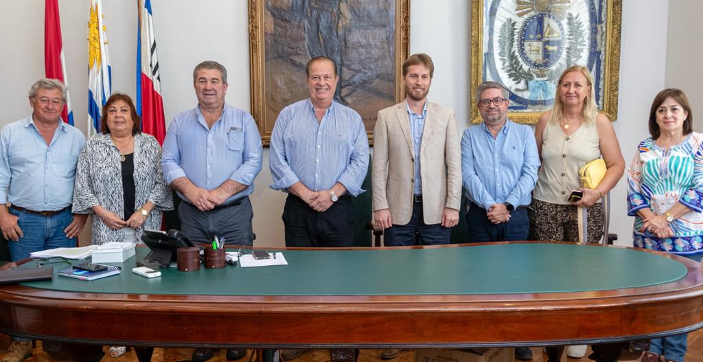 IDT firmó un convenio para la recuperación y refacción de viviendas en Tacuarembó junto a la ANV