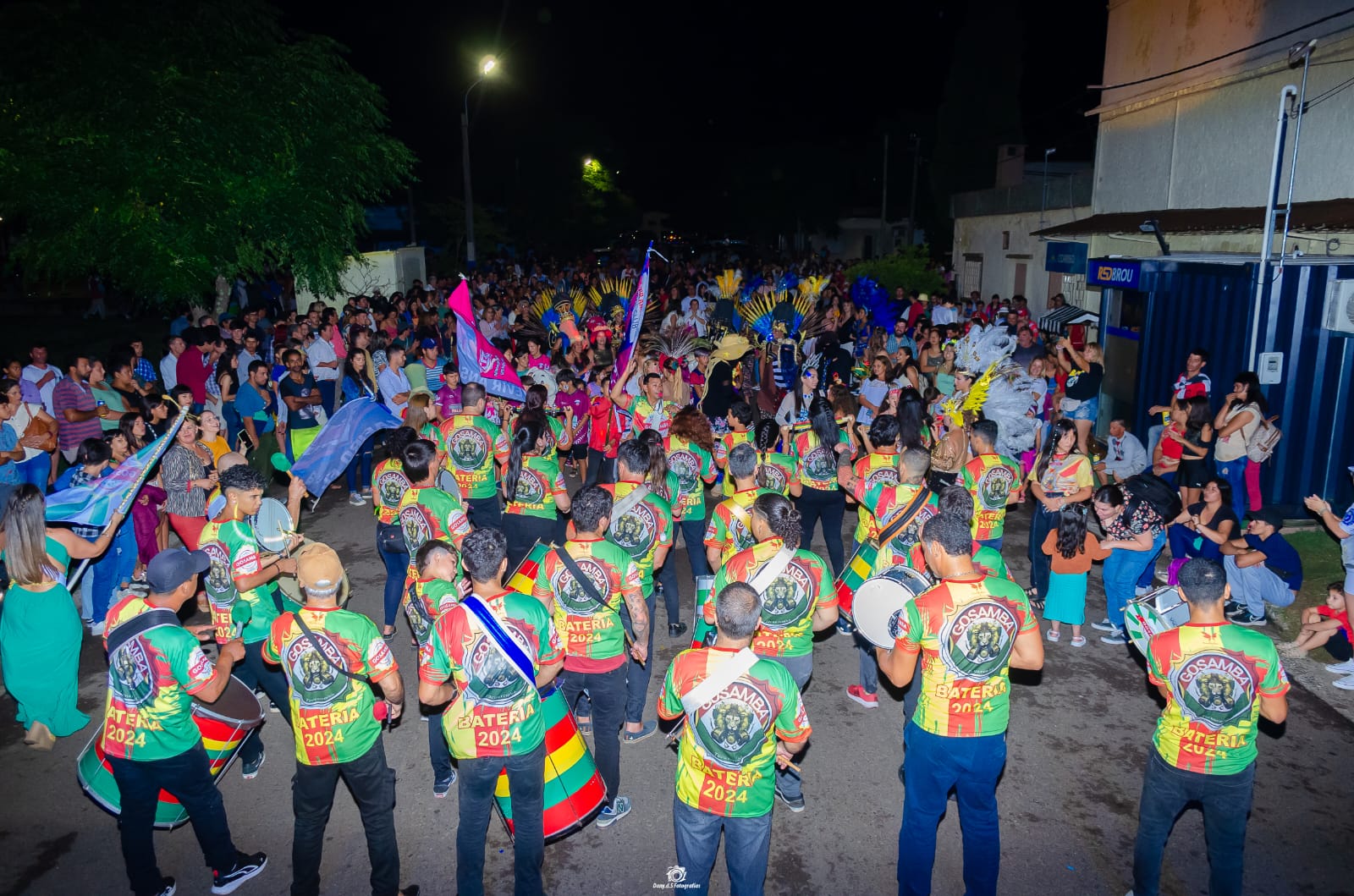 Villa Ansina también vibró al ritmo del carnaval