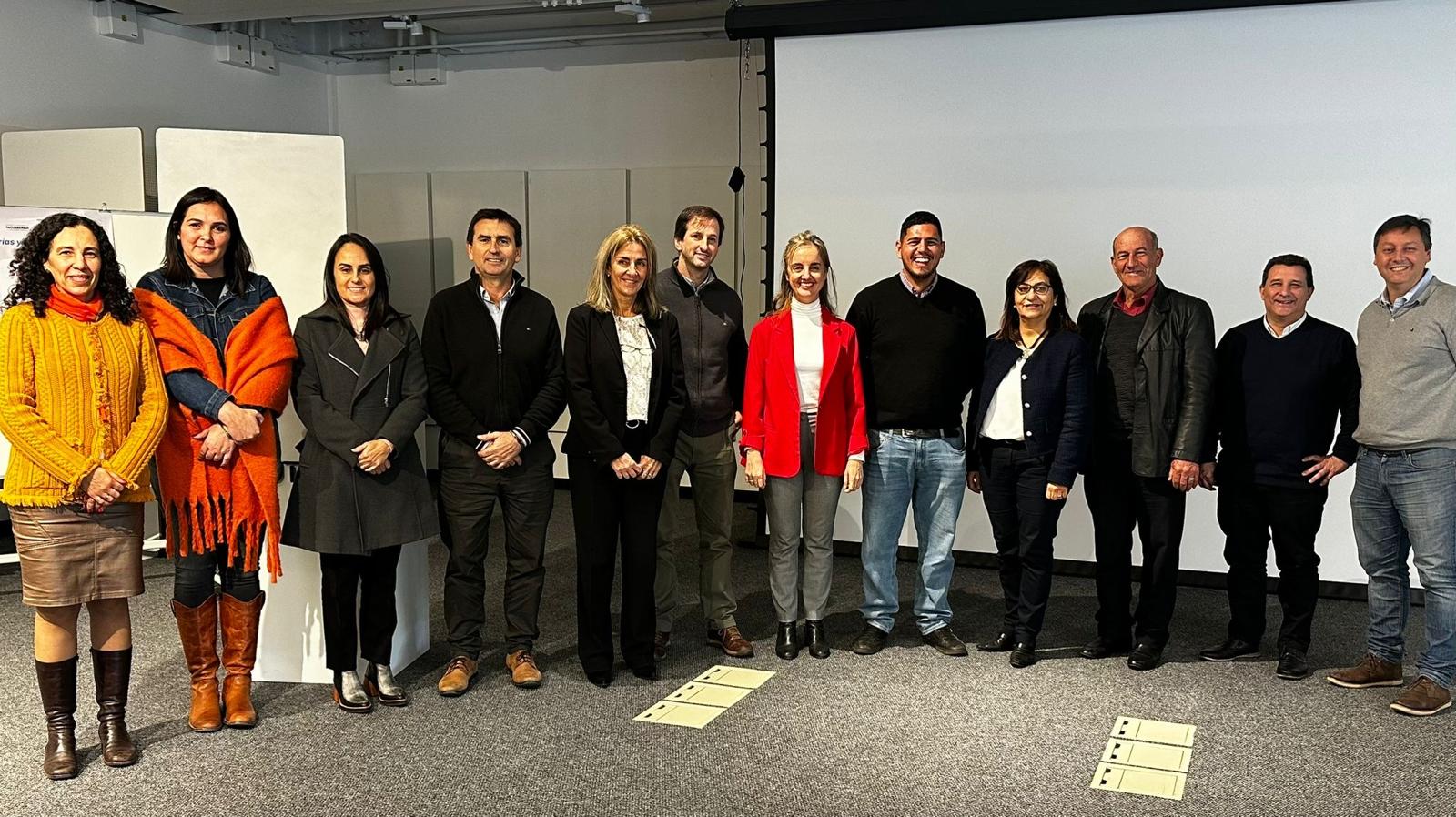 Cerró el Proyecto Economía Circular, las Intendencias de Tacuarembó y Rivera caminan hacia un desarrollo común dando solución a la problemática de residuos madereros