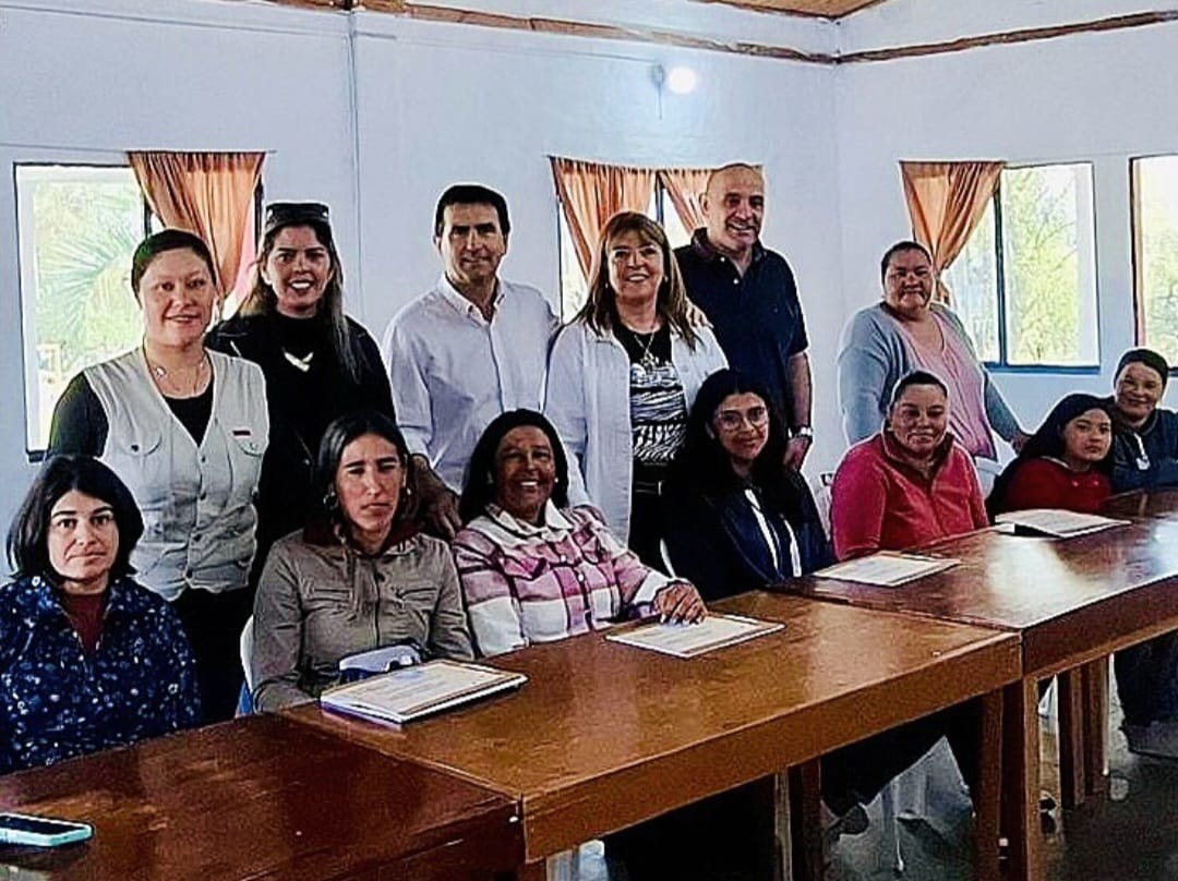 Comenzó en Sauce de Batoví el Ciclo de Capacitaciones “Nuestras Fibras” con la participación de mujeres rurales