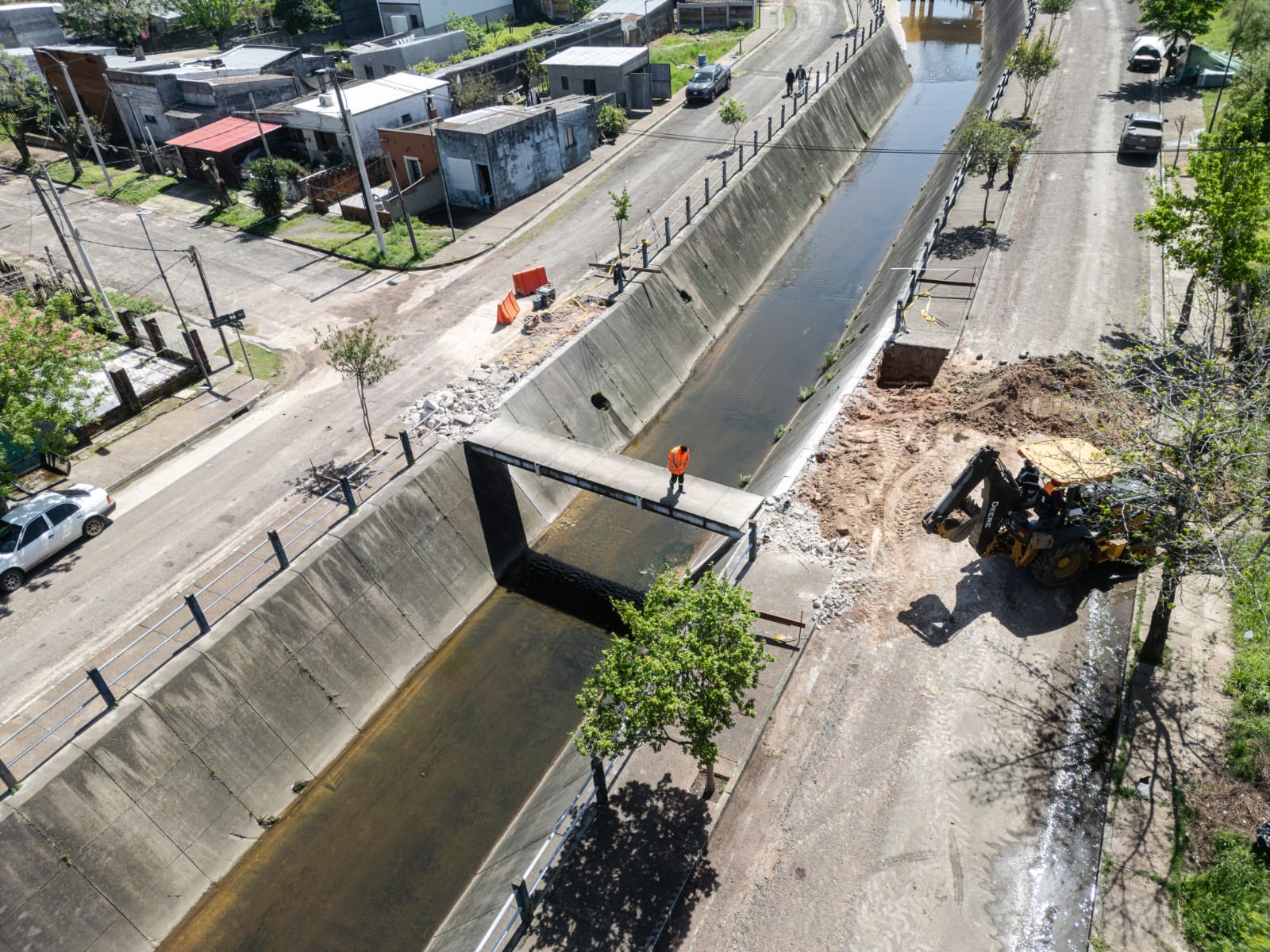 Se solicita circular con precaución ante inicio de obras para un nuevo puente vehicular sobre la Rambla del Sandú