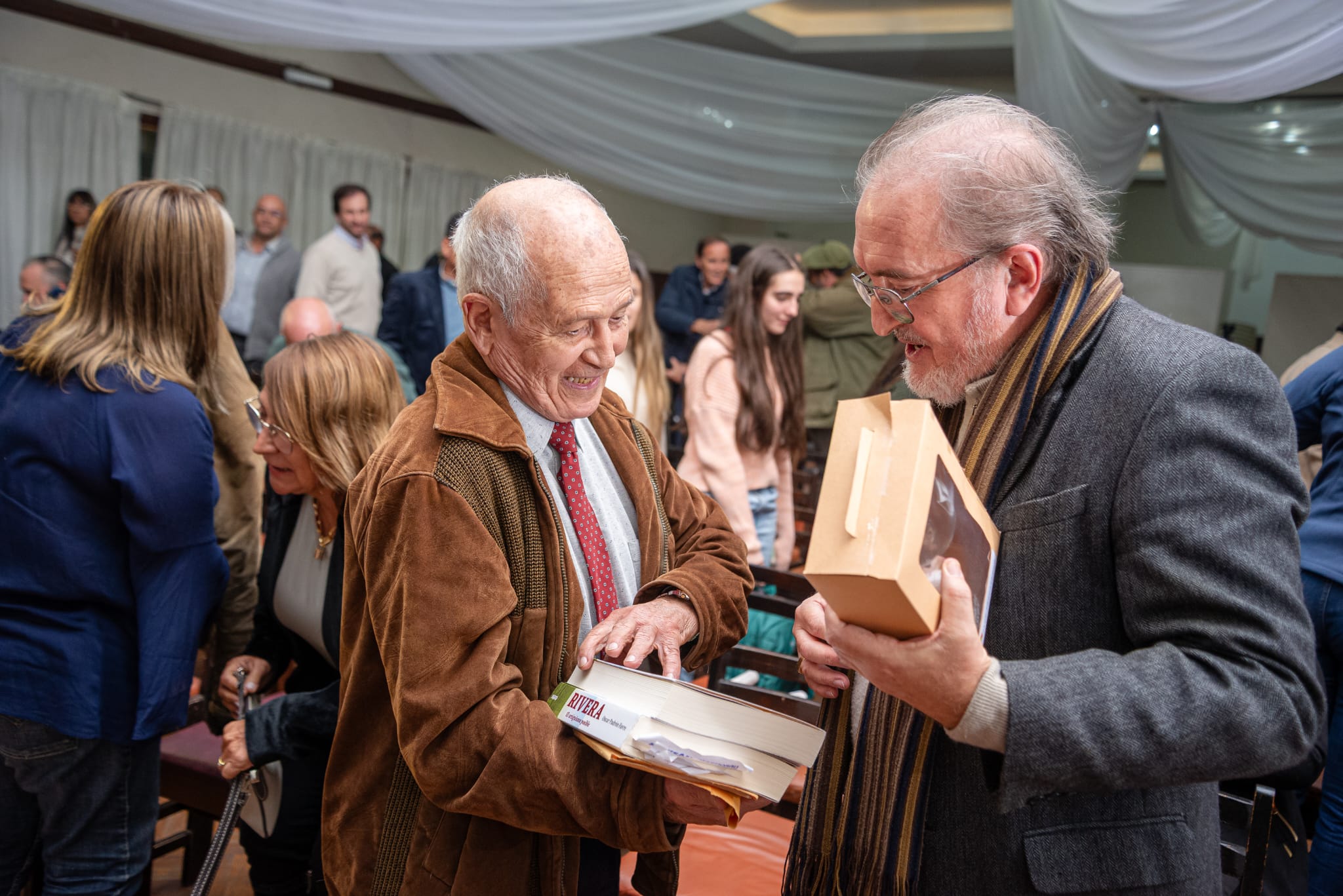 Segunda Tertulia del Bicentenario en Tacuarembó:Rivera «El Artiguismo Posible» con Oscar Padrón Favre