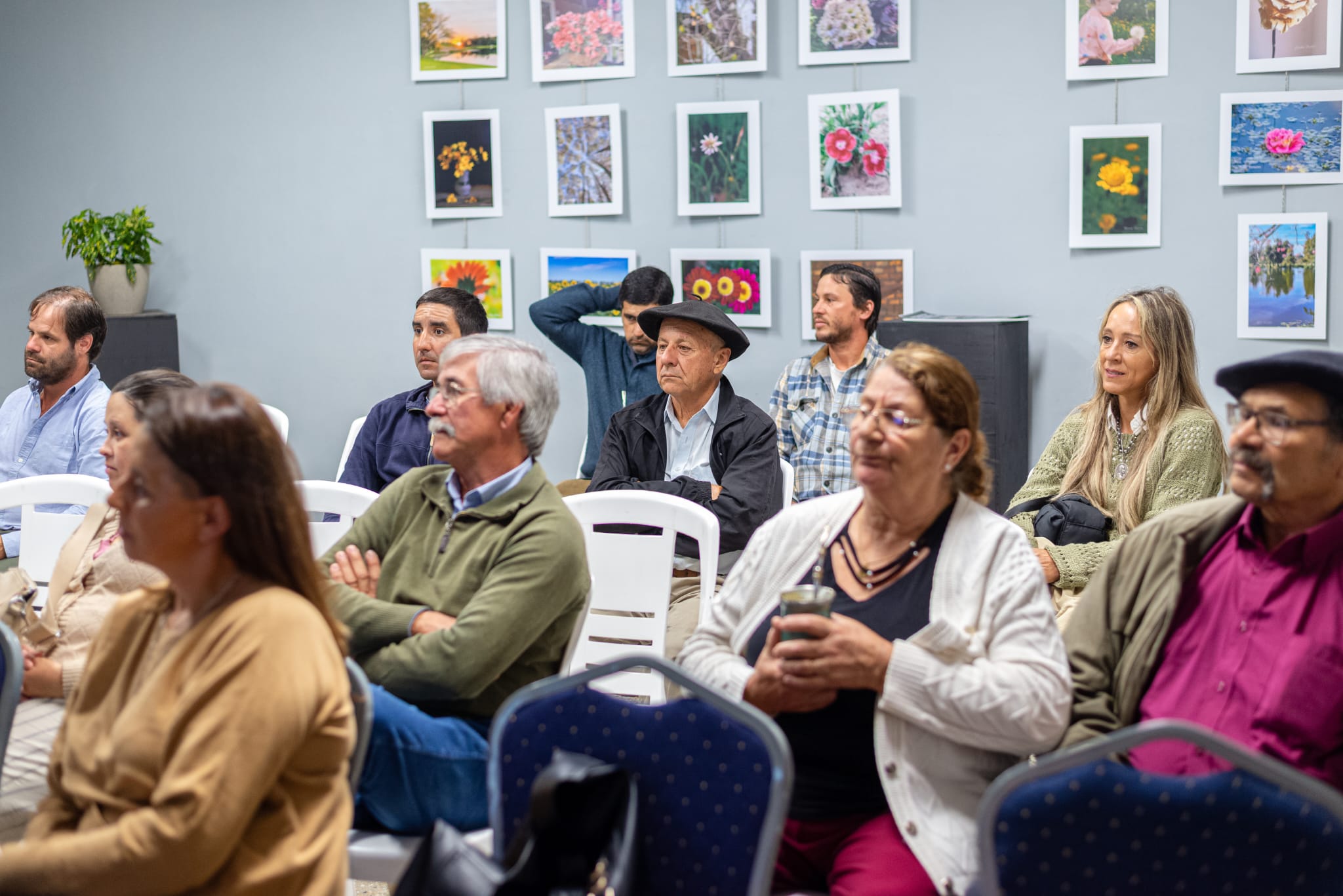 La Dirección de Educación y Cultura acompañó presentación del libro «El Prado – Escudo de Identidad»