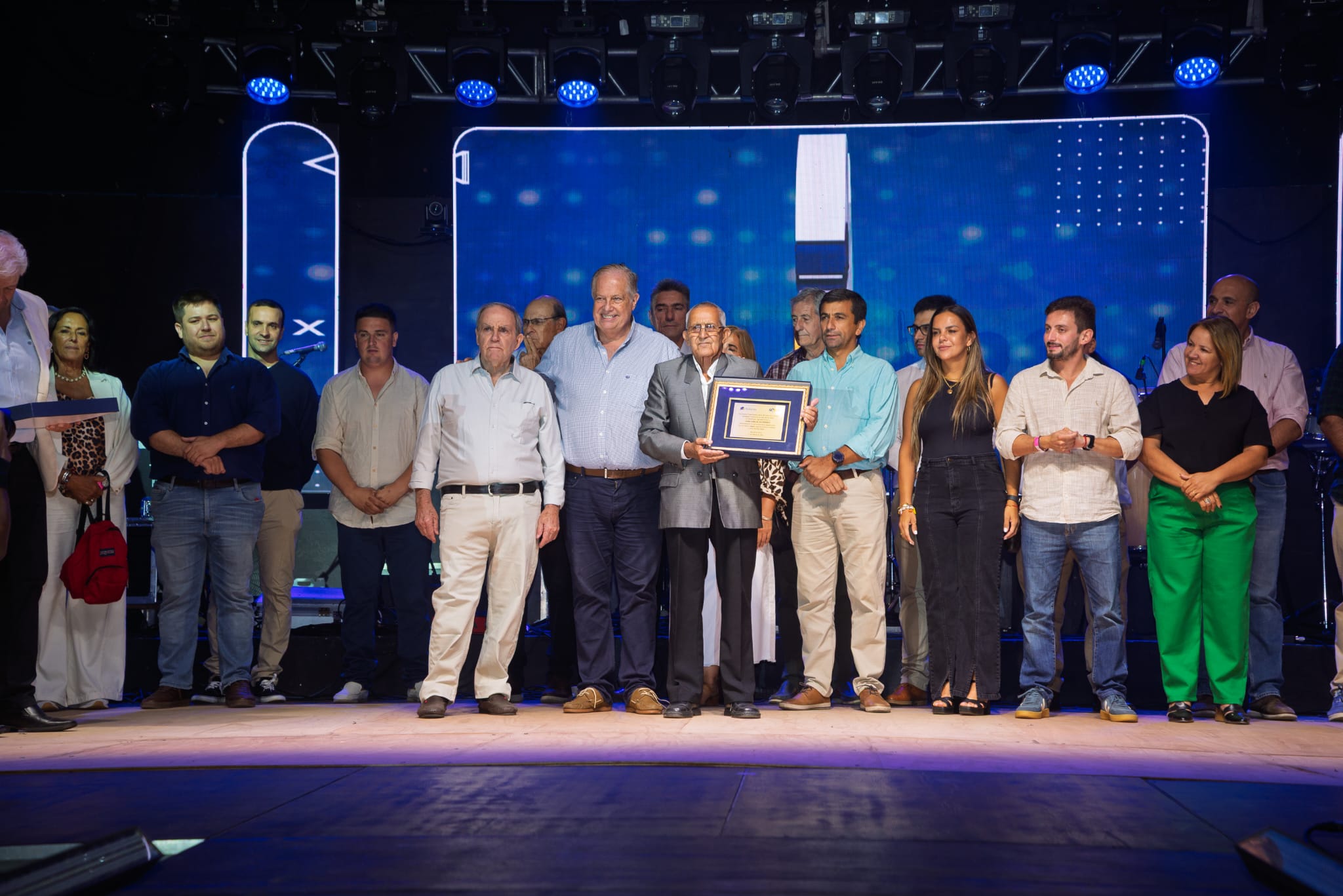 La 40ª Expo Feria de Paso de los Toros reunió a miles de personas todas las noches.