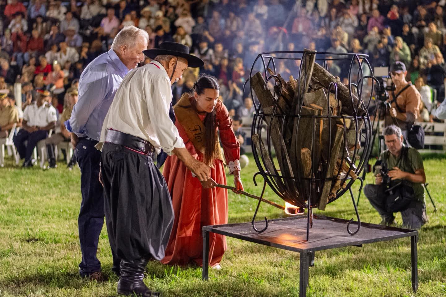Tacuarembó inauguró con emoción y tradición su 39.ª Fiesta de la Patria Gaucha