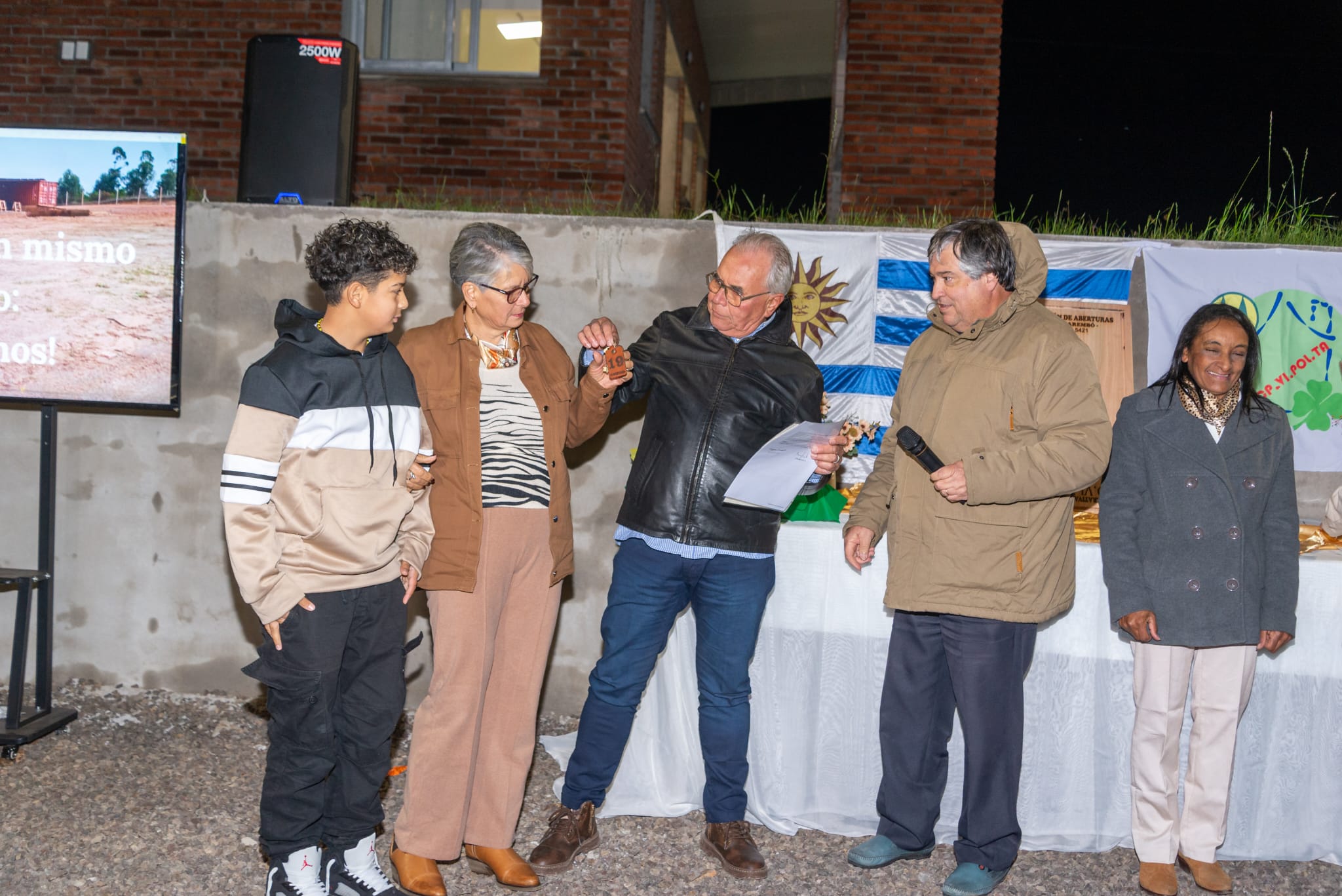 Inauguración de Covipolta: 30 familias reciben las llaves de su Hogar en Tacuarembó